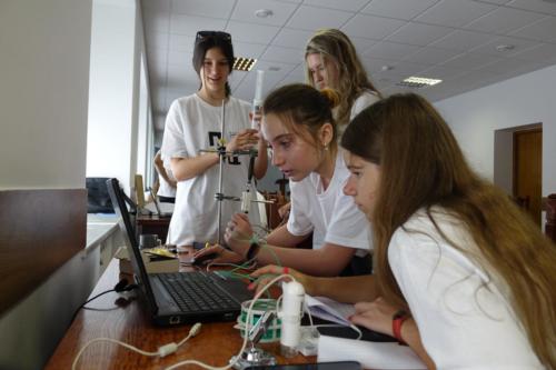 213784021_10218758349726983_8079879430700394049_n